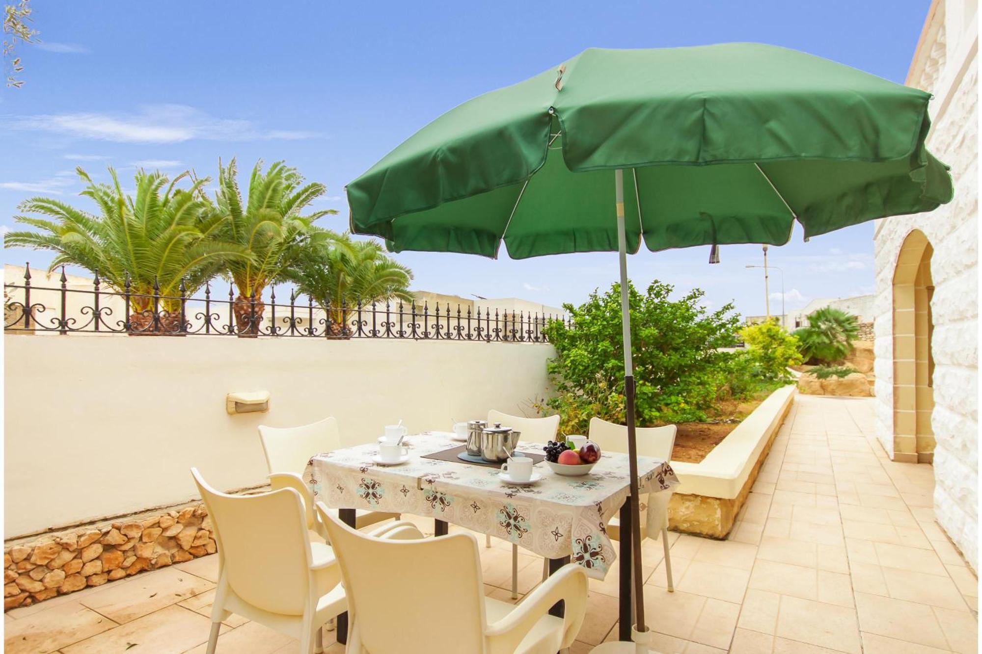 Villa & Pool Apartments In Mellieha Bay Eksteriør bilde