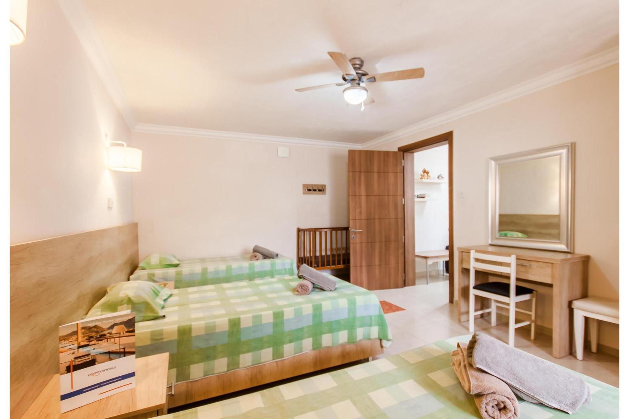 Villa & Pool Apartments In Mellieha Bay Eksteriør bilde