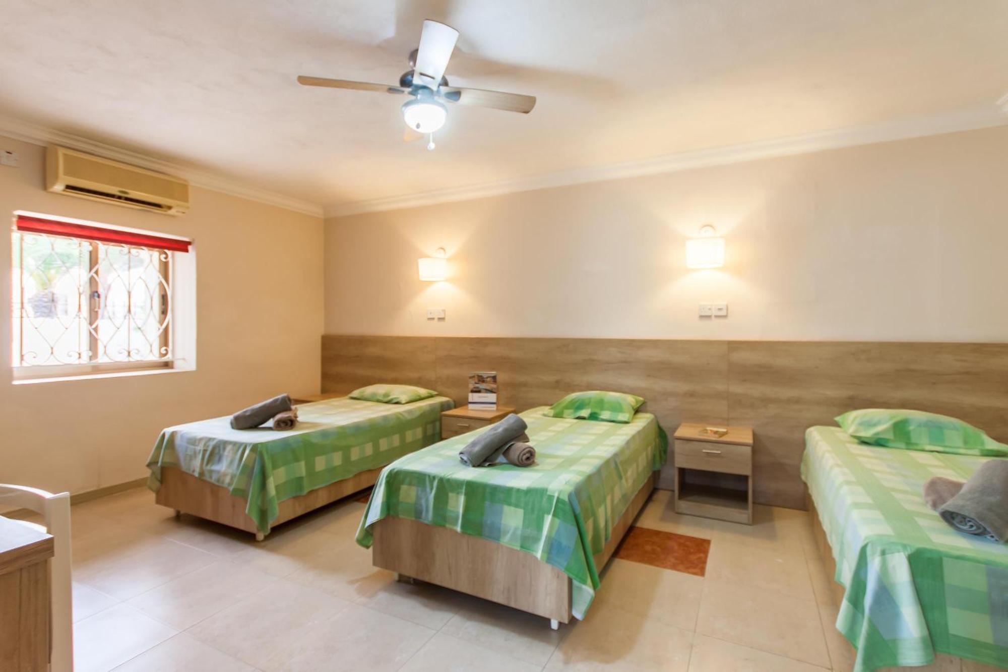 Villa & Pool Apartments In Mellieha Bay Eksteriør bilde